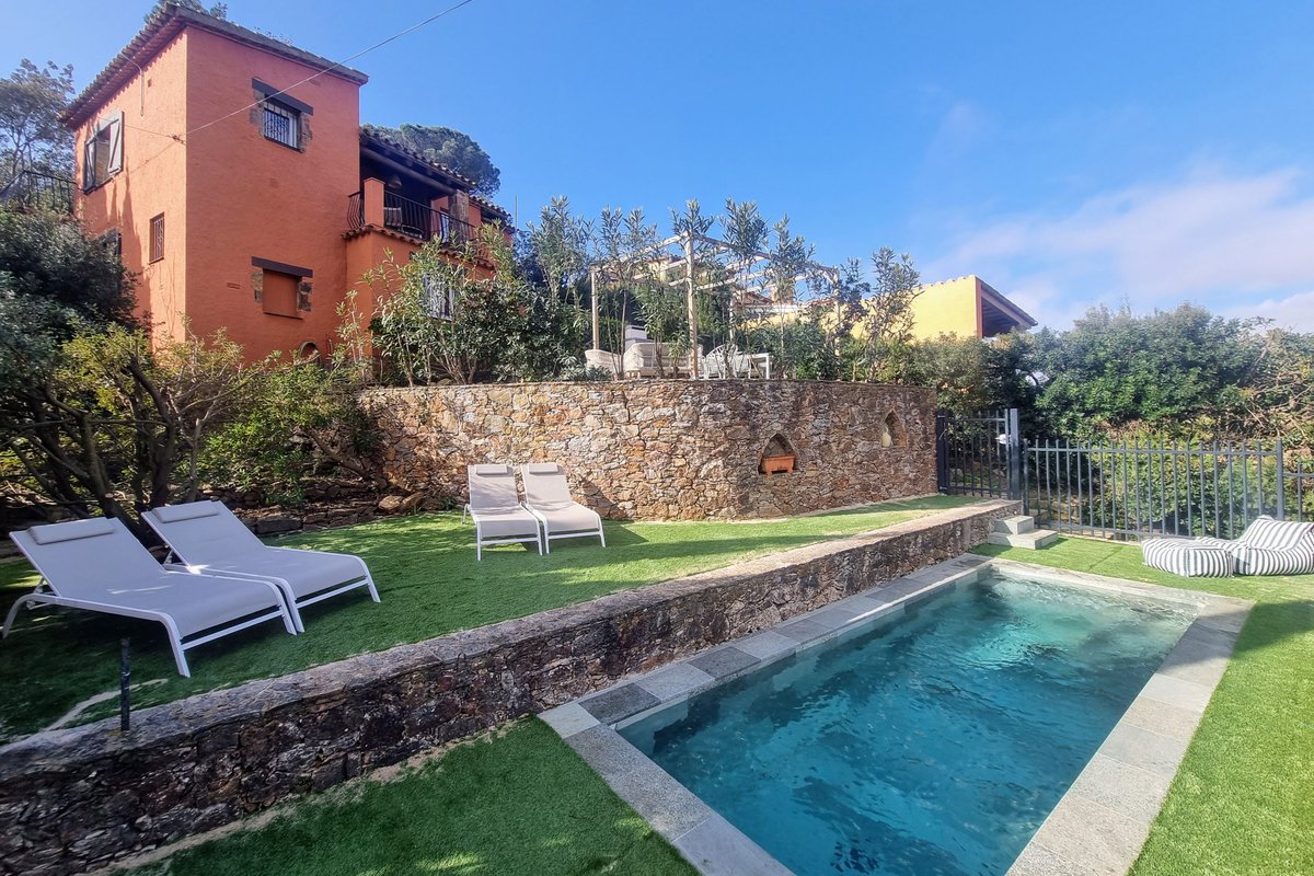 Picasso’s Mountain View Begur