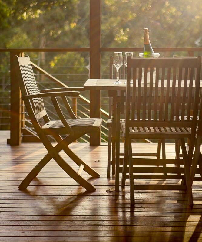 HIDE AWAY | Relax poolside & walk to Lizzie Beach gallery image 4