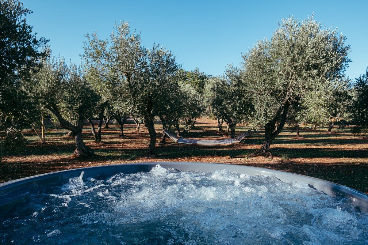 Dream villa with private whirlpool, pool and sauna gallery image 3