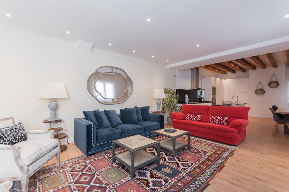 SANTA ANA 4 Bdr, 3 bath, gallery image 2