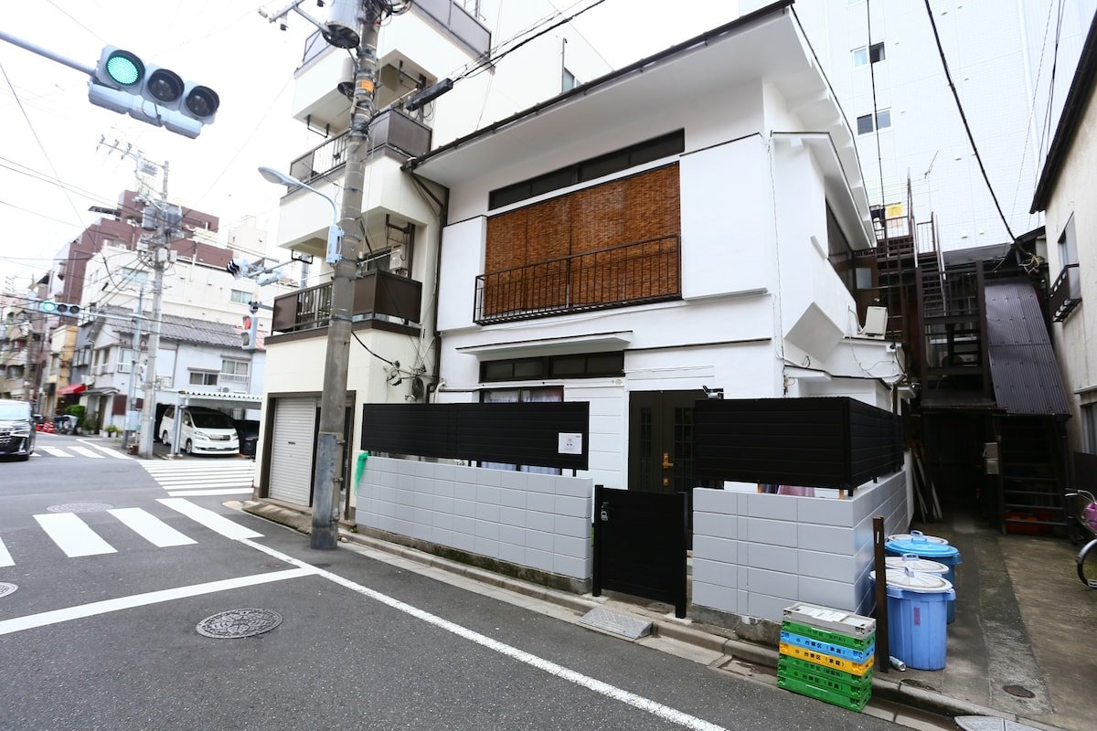 Located in Asakusa 5 Chome / Max 12ppl / Free WiFi gallery image 3