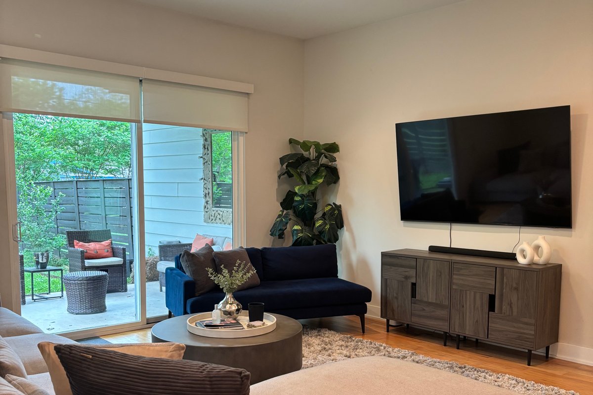 Chic Home Near Airport, SoCo, DT