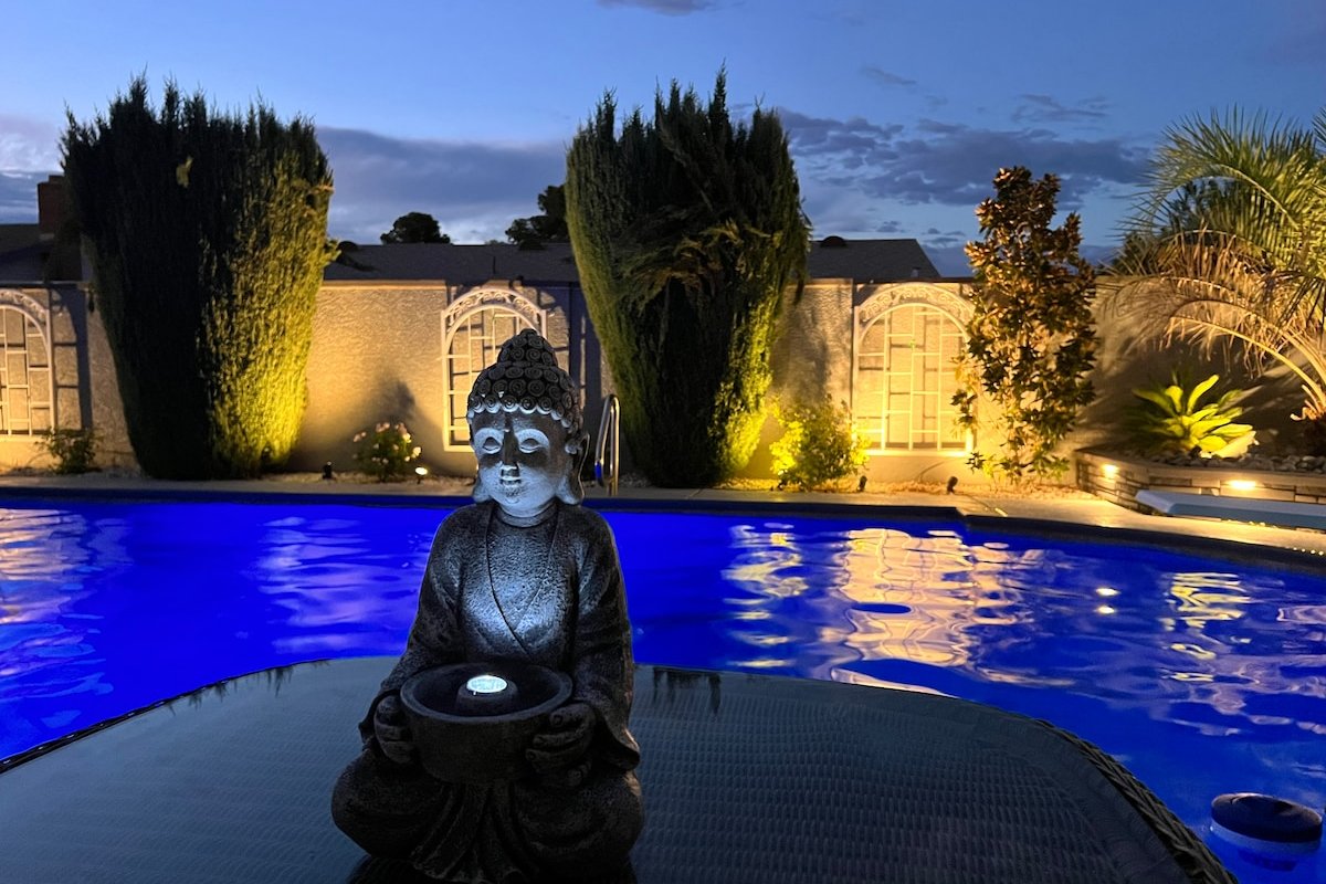 New! Oasis Home Las Vegas with pool & Jacuzzi gallery image 4