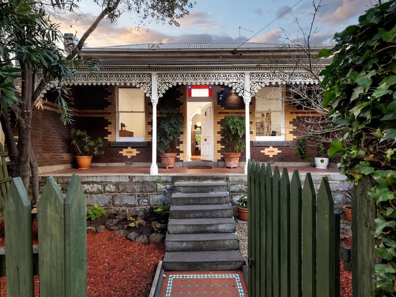 Historic Urban Sanctuary w/ Modern Flair & Parking gallery image 2