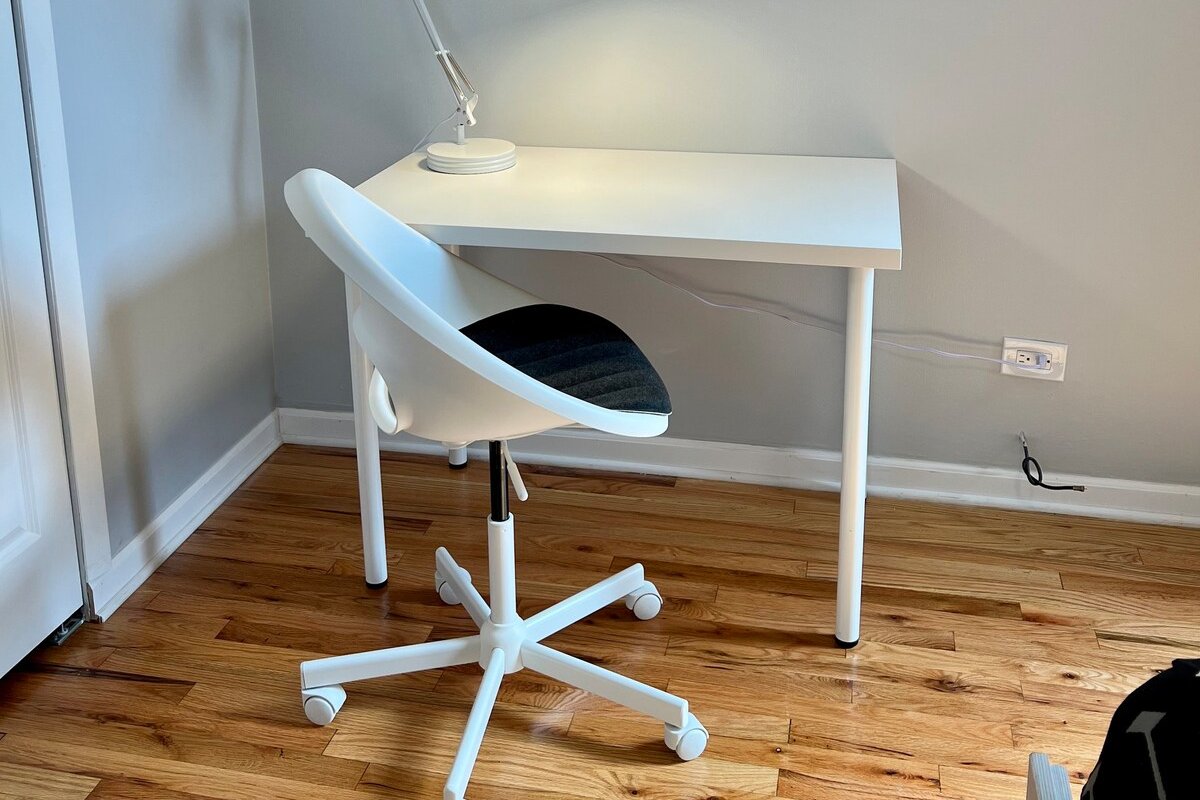 Location! 5 beds house with Parking and Patio! gallery image 5