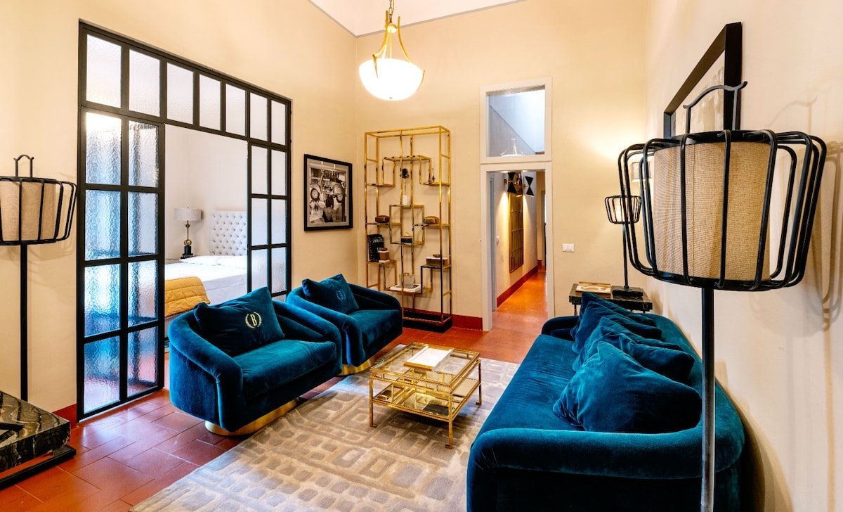 Lussuoso appartamento in Piazza de Carmine. gallery image 5