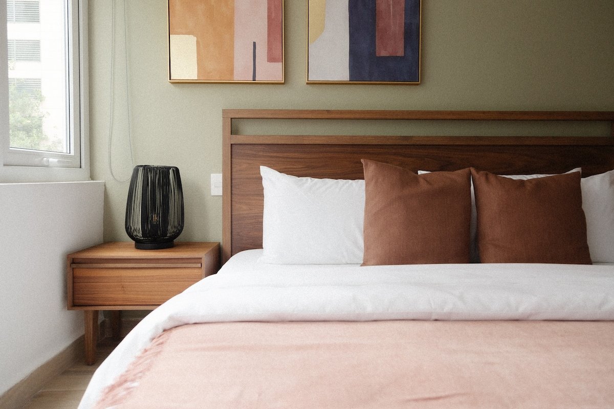 Premium 2BR Next to Ritz Carlton | Balcony gallery image 4