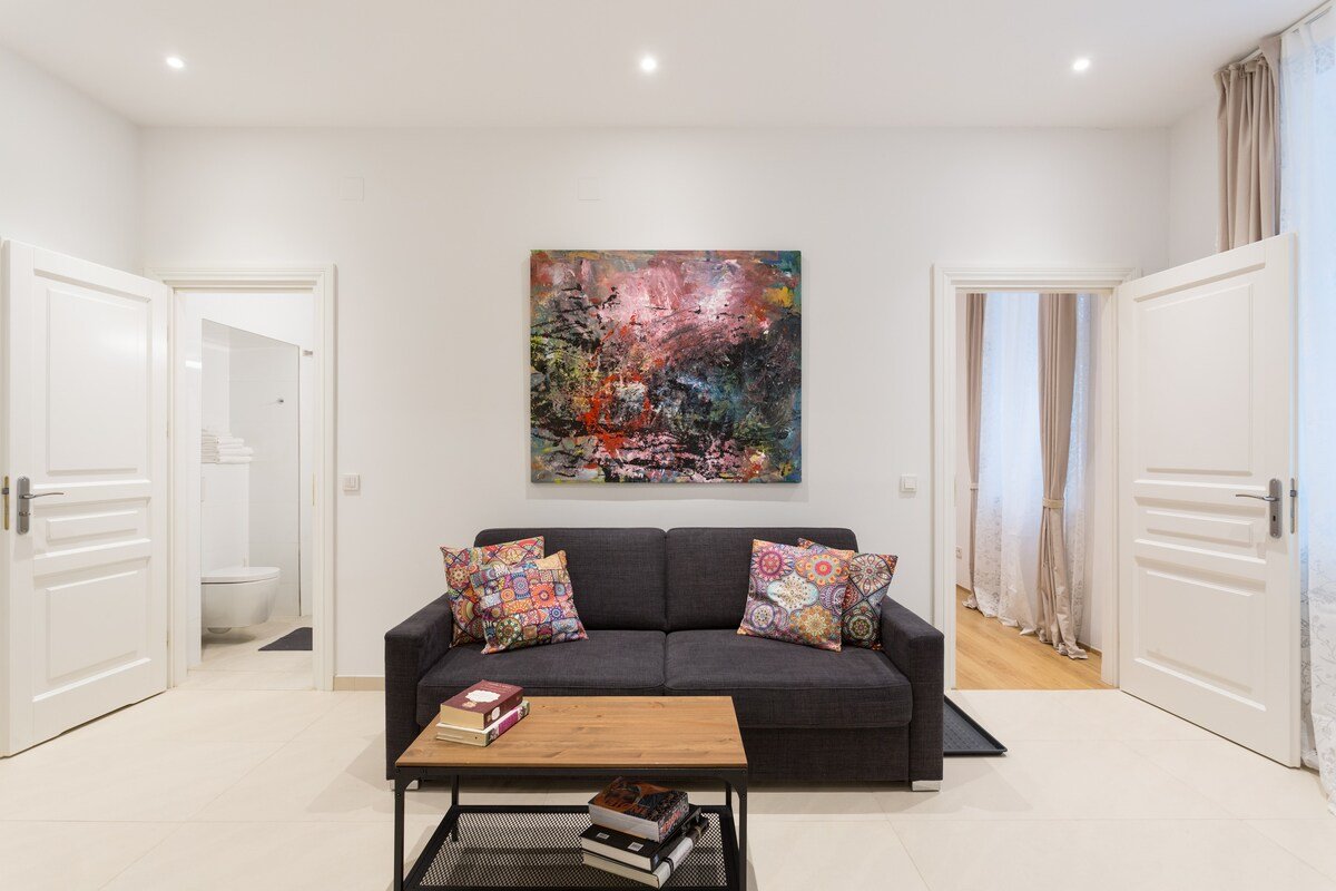 Modern Naschmarkt apartment for 6 people gallery image 3