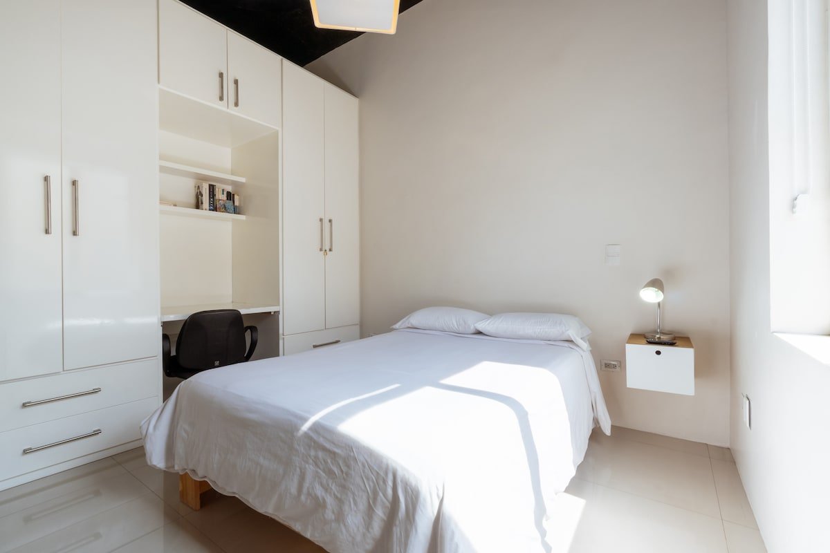 Roma Norte • Casa 5 recámaras con terraza y patio gallery image 3