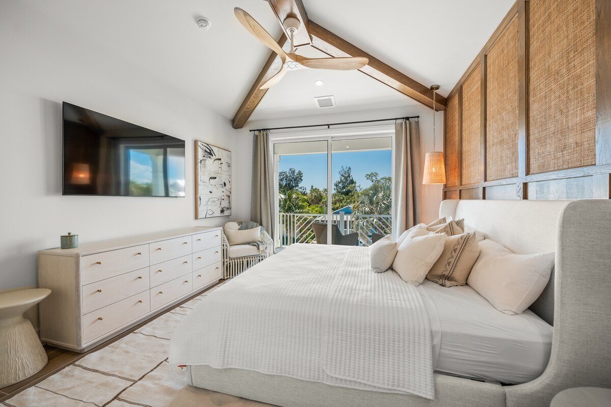 Experience Luxury at Go with the Flow! Lazy River gallery image 2