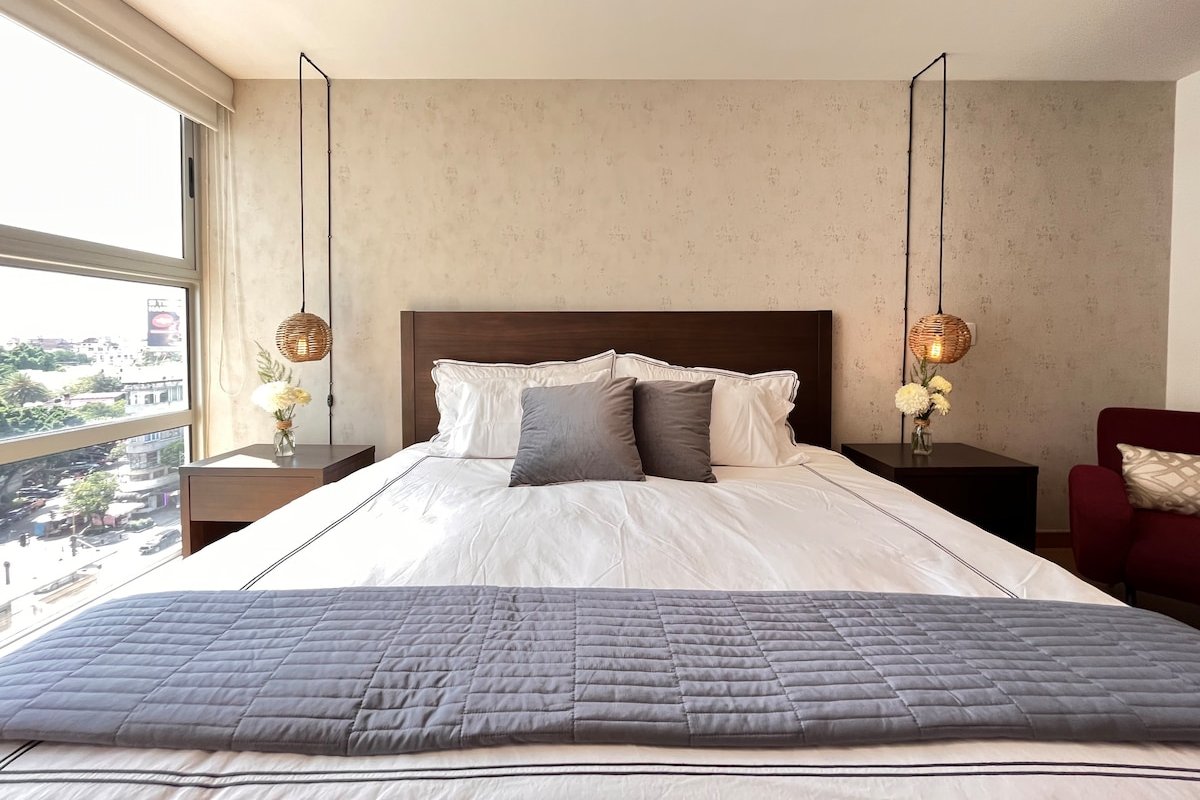 IU6|6BR|Condesa | local co | Group Travel gallery image 4