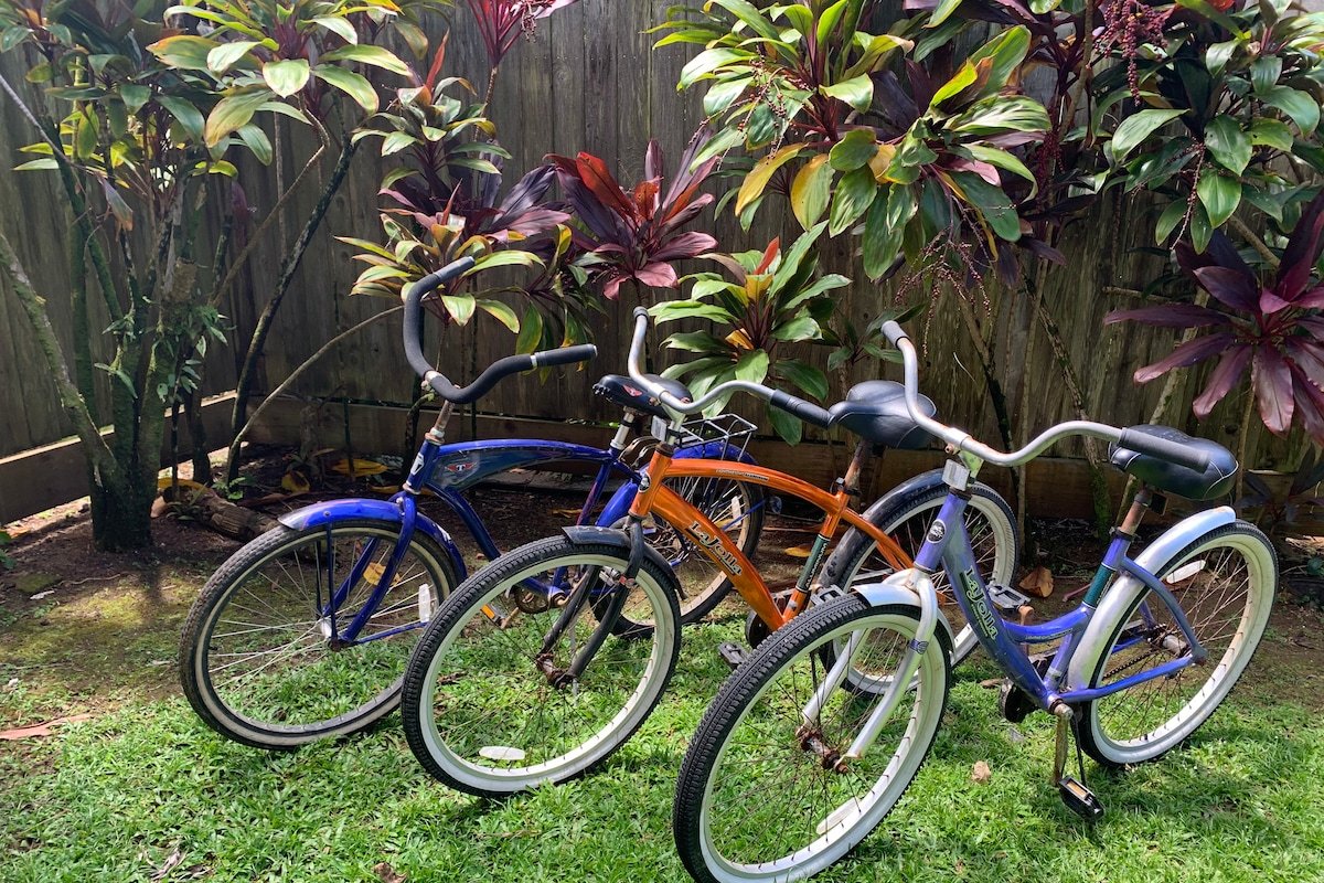 Easy walk to beach and shops/ AC / cul-de-sac gallery image 3