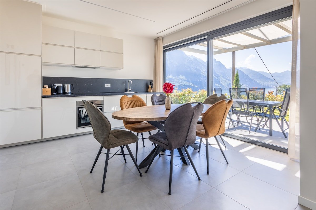 IseoLakeRental – Villa ParadISEO gallery image 3