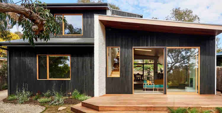 Modern home with heated pool and studio gallery image 4