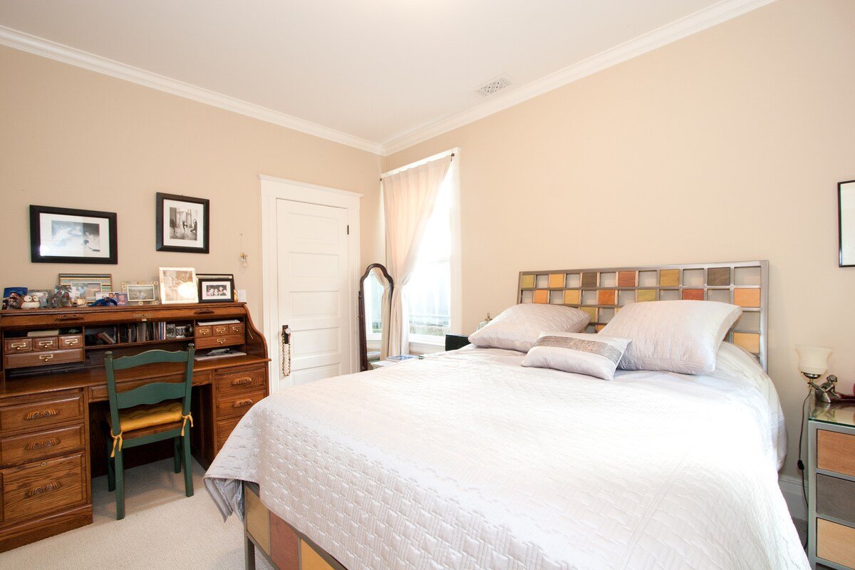 2BR North Beach – Perfect for Business or Leisure gallery image 4