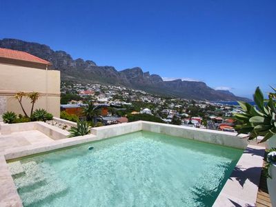 Camps Bay Villa – UPS (no load shedding)