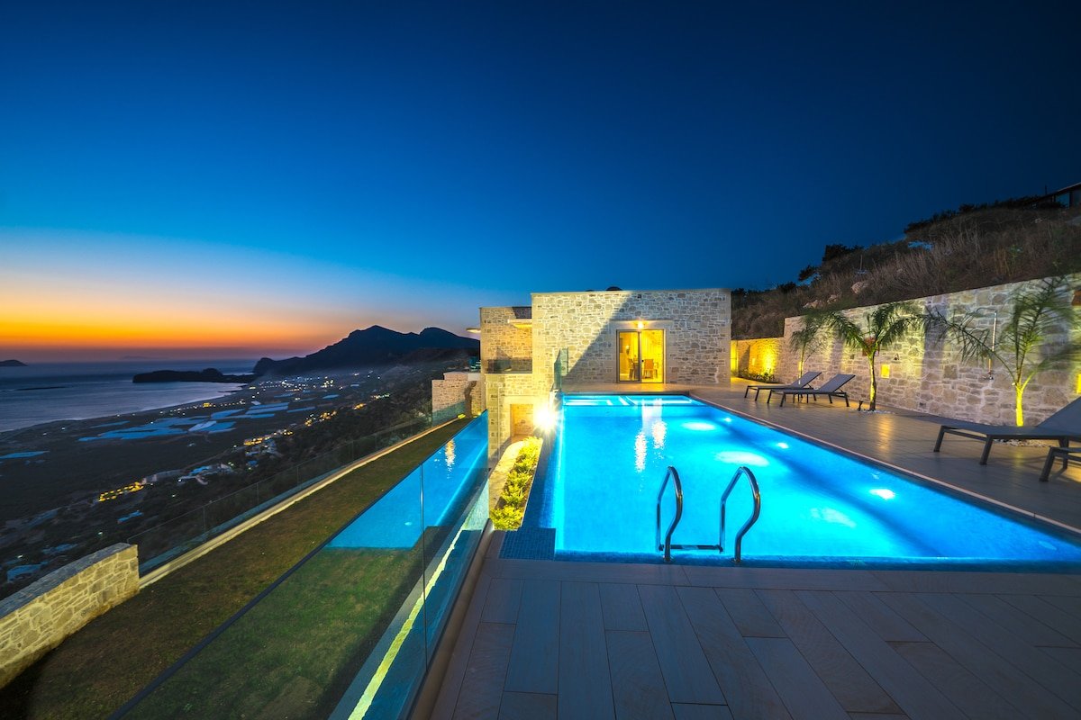 Jacuzzi*Walk Taverna & Mini Market*4km Falasarna gallery image 4