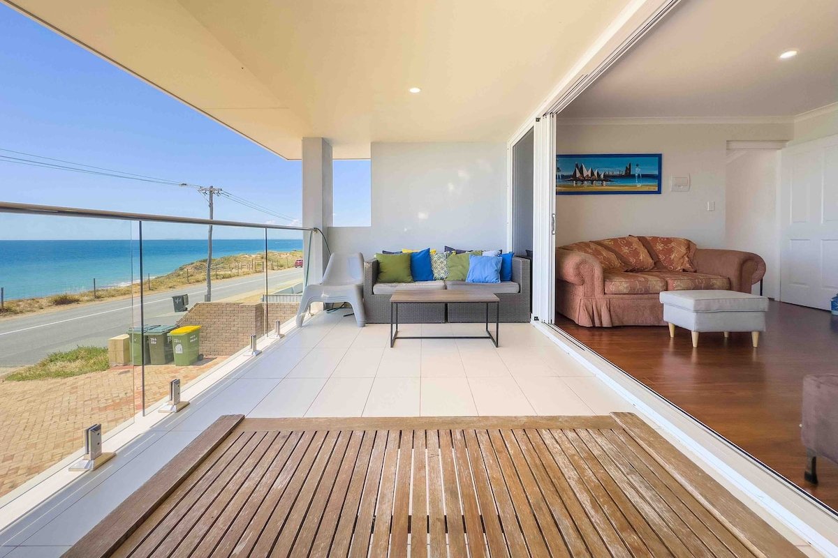 Winter, views, cosy rainy days with a dab of sun gallery image 5