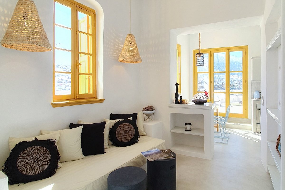 Deux Siècles Villa – Central Apollonia gallery image 4