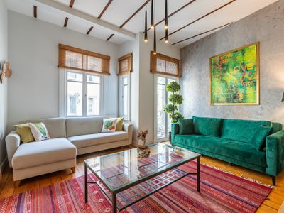 2 bath flat avaible for 8people/3mn to Istiklal St