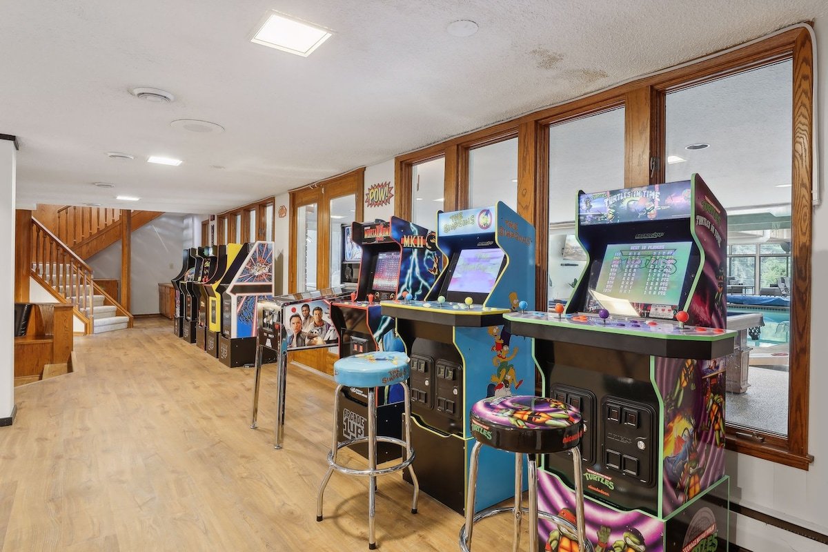 Valley View Indoor Pool/Hot Tub/Arcade gallery image 5