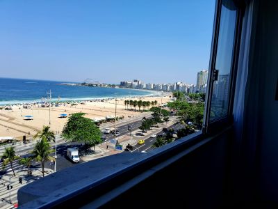 Copacabana espetacular, de frente pro mar!
