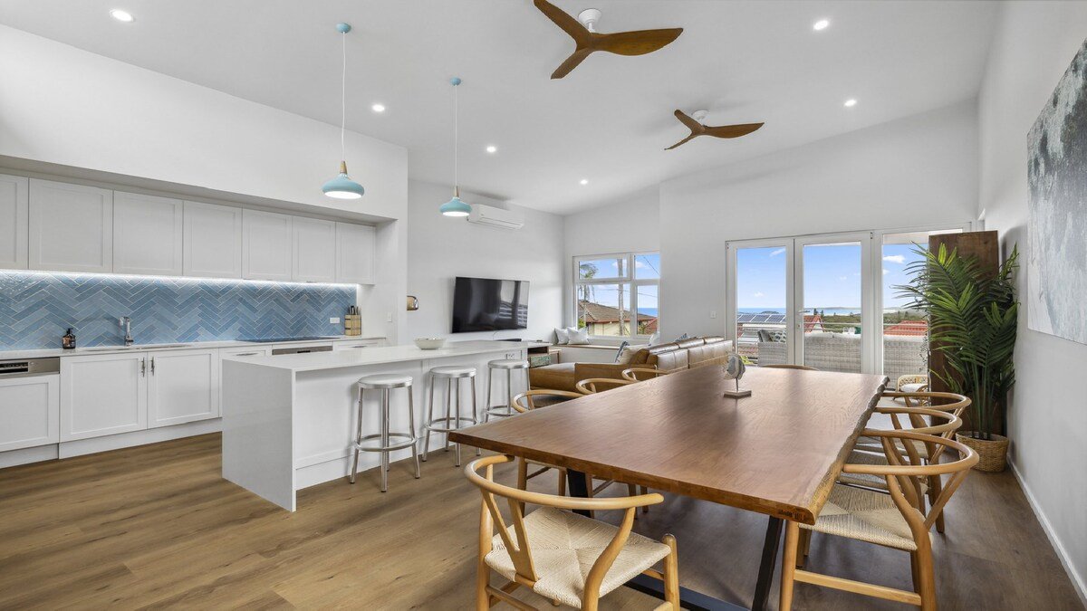 Sea and Sky gallery image 3