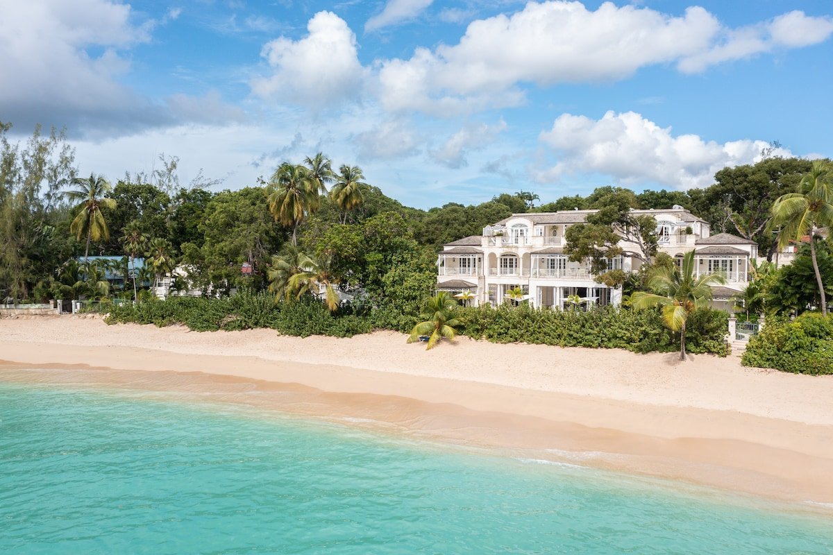 Exclusive 9-Bed Beachfront Luxury Retreat