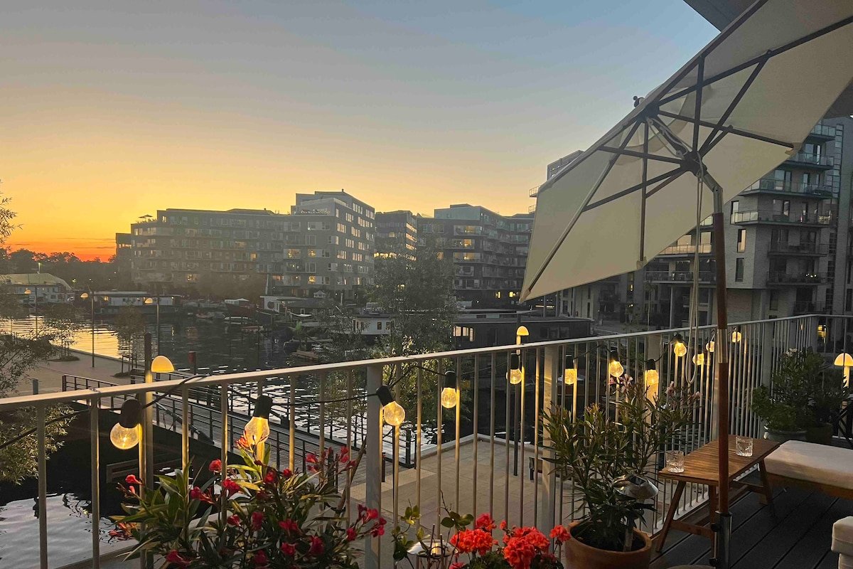 Stor Luksus lejlighed med vand udsigt i alle rum gallery image 2