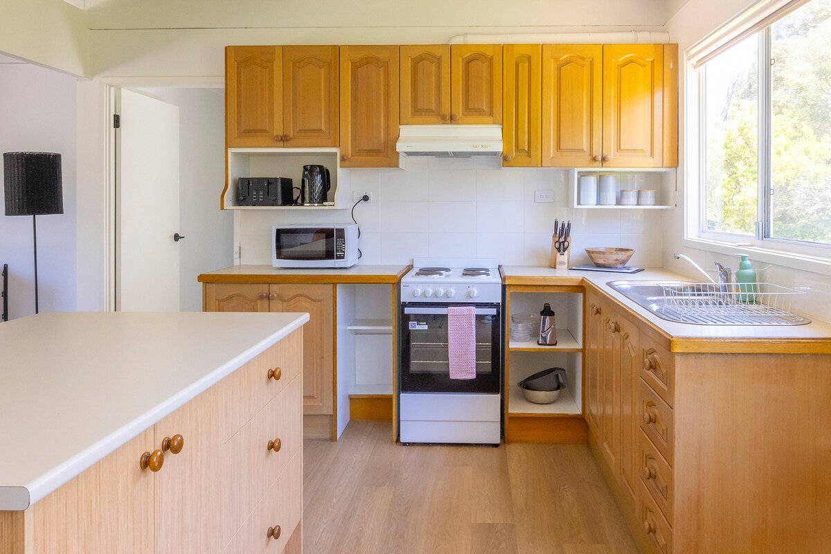 Beachside Bliss Awaits gallery image 5