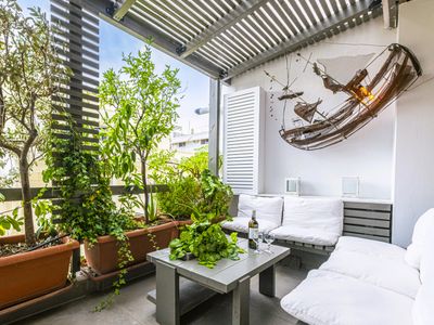 Hidesign Athens Tube Luxury Apt in Kolonaki