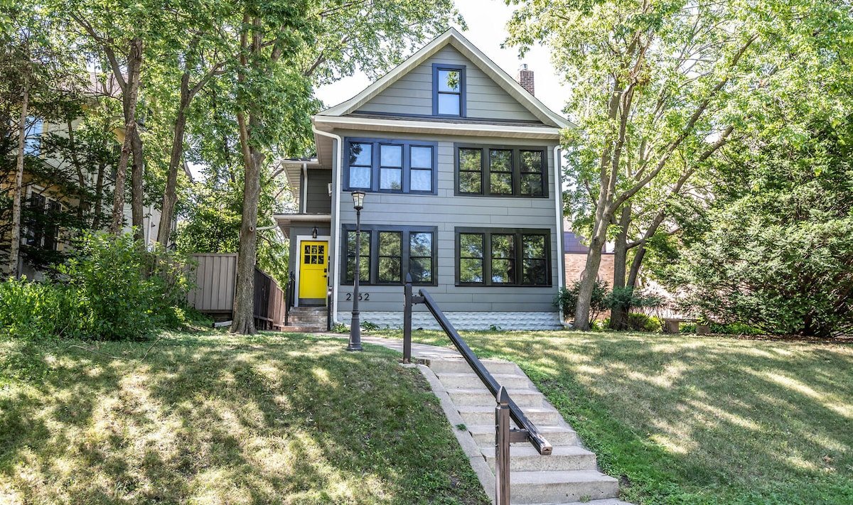 Charming Parkview 4BR 2BA StateFair Fenced Yard gallery image 3
