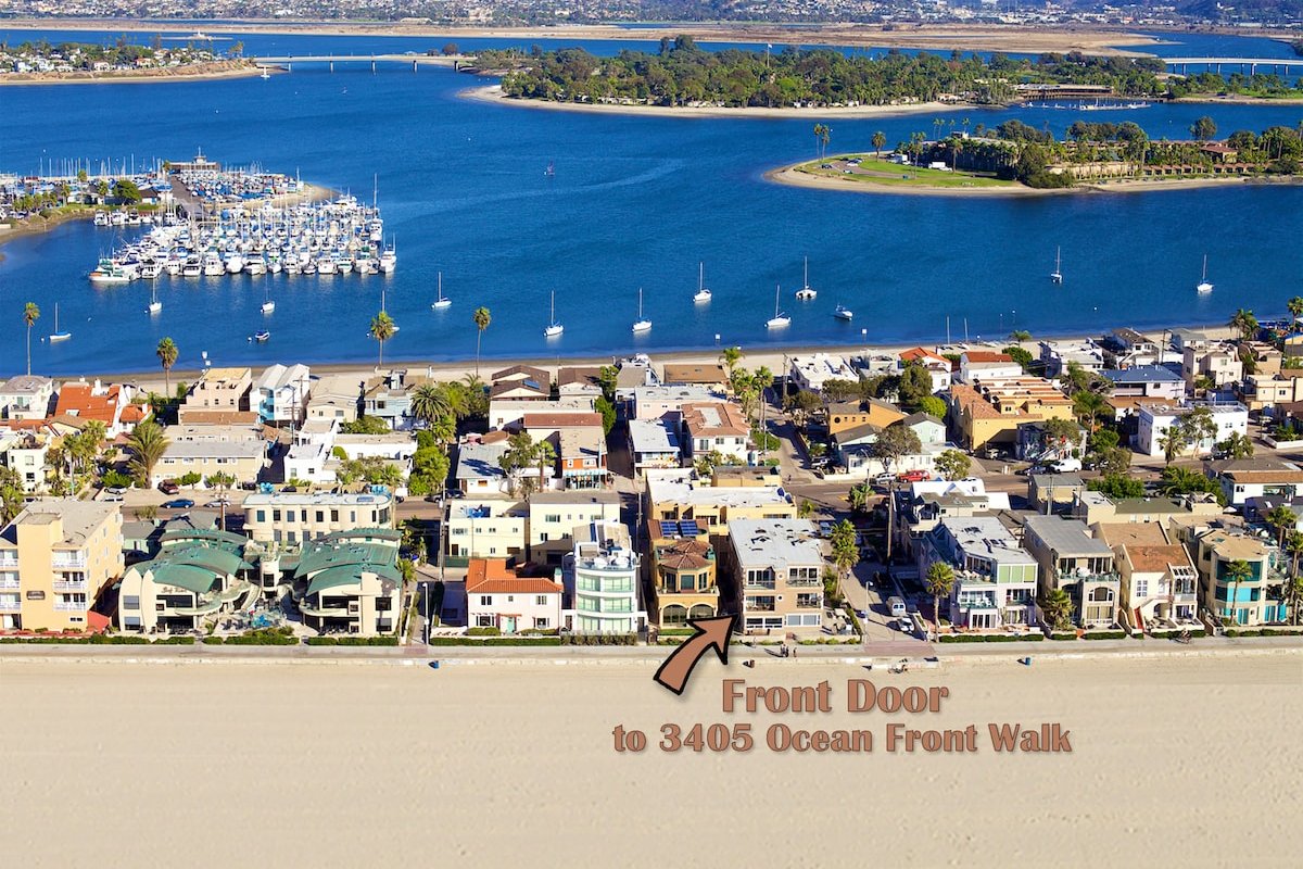 Fabulous Mission Beach Ocean Front Condo gallery image 4