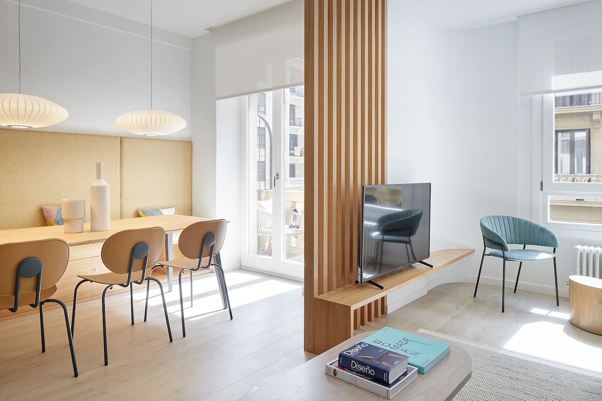 Daira Arena by FeelFree Rentals gallery image 4