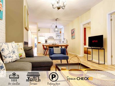 Le Grand MTL | Charmant | Terrasse | Parking | AC