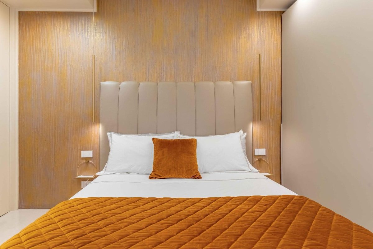 (Duomo+Parking) Luxury Velasca Apartment gallery image 4