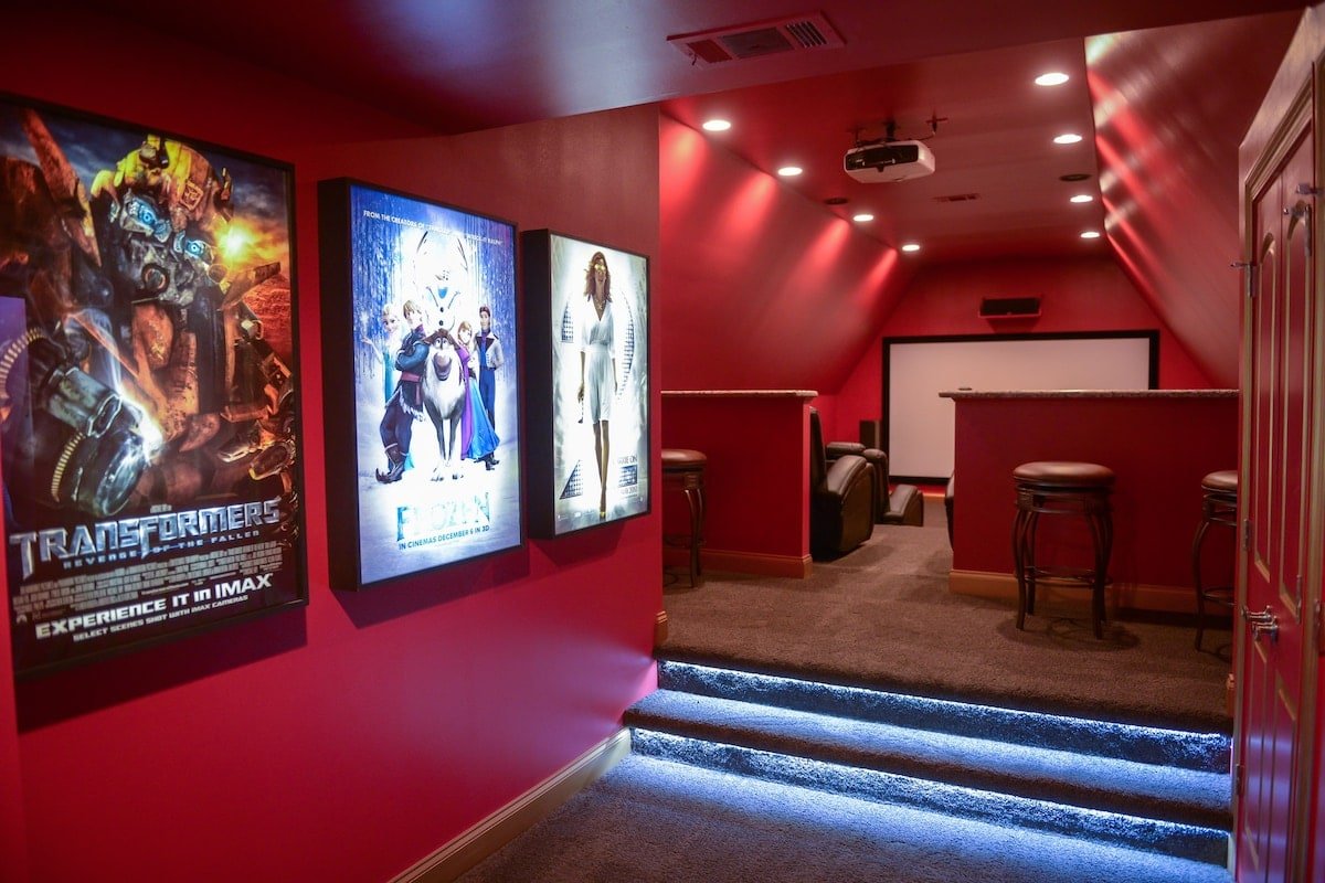 Spacious NOLA Home with Movie Theater 10 Min to FQ gallery image 2