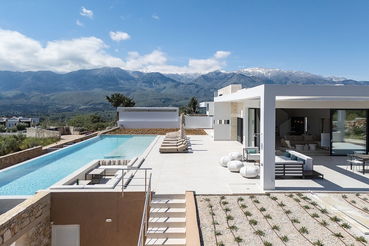 Villa Terra – Where Silence Meets the Sky gallery image 5