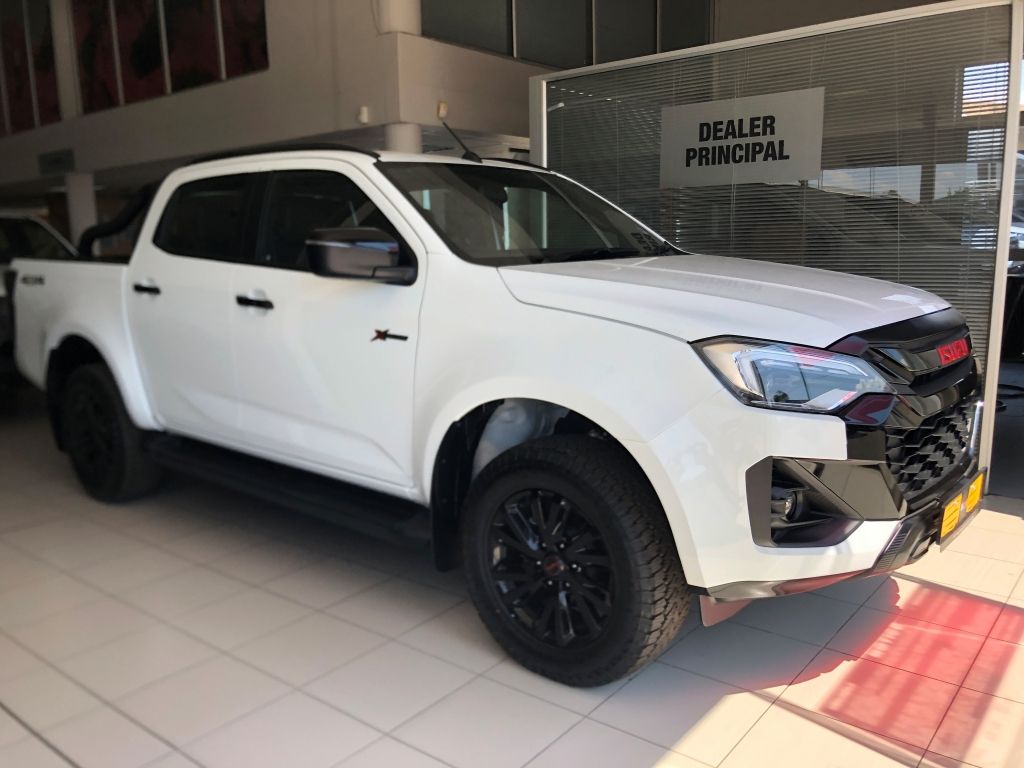 ISUZU D-MAX 1.9 Ddi HR X-RIDER 4X4 A T D C P U for Sale in South Africa