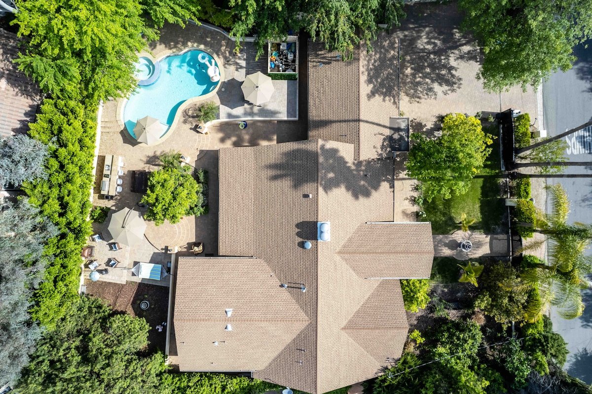 Private Retreat – Salt Pool/Spa/Outdoor Kitchen gallery image 5