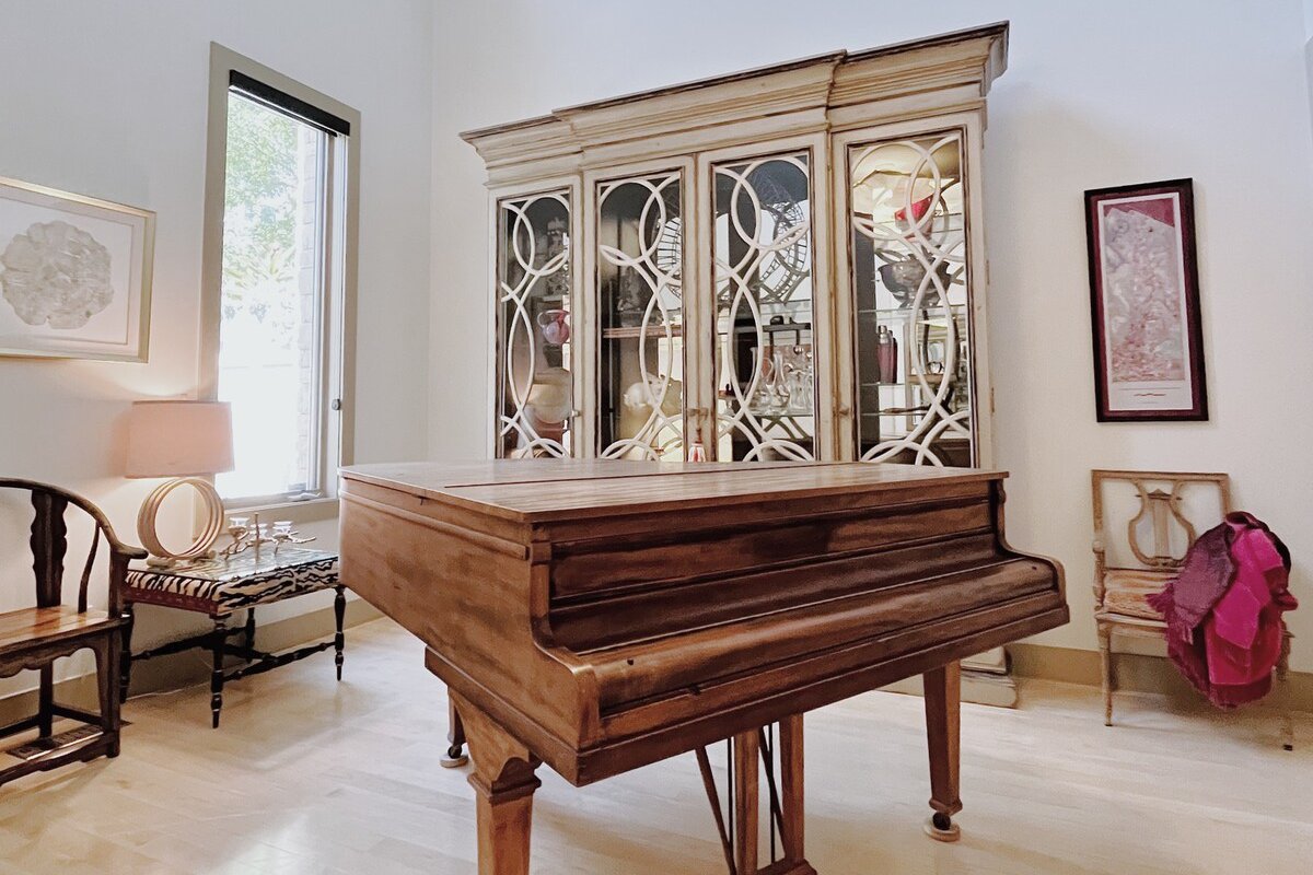 Luxe 4/5 w/parking – Golden Triangle/Civic Center! gallery image 4