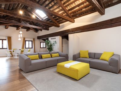 Strolego Attic Apartment with Direct Lift Access