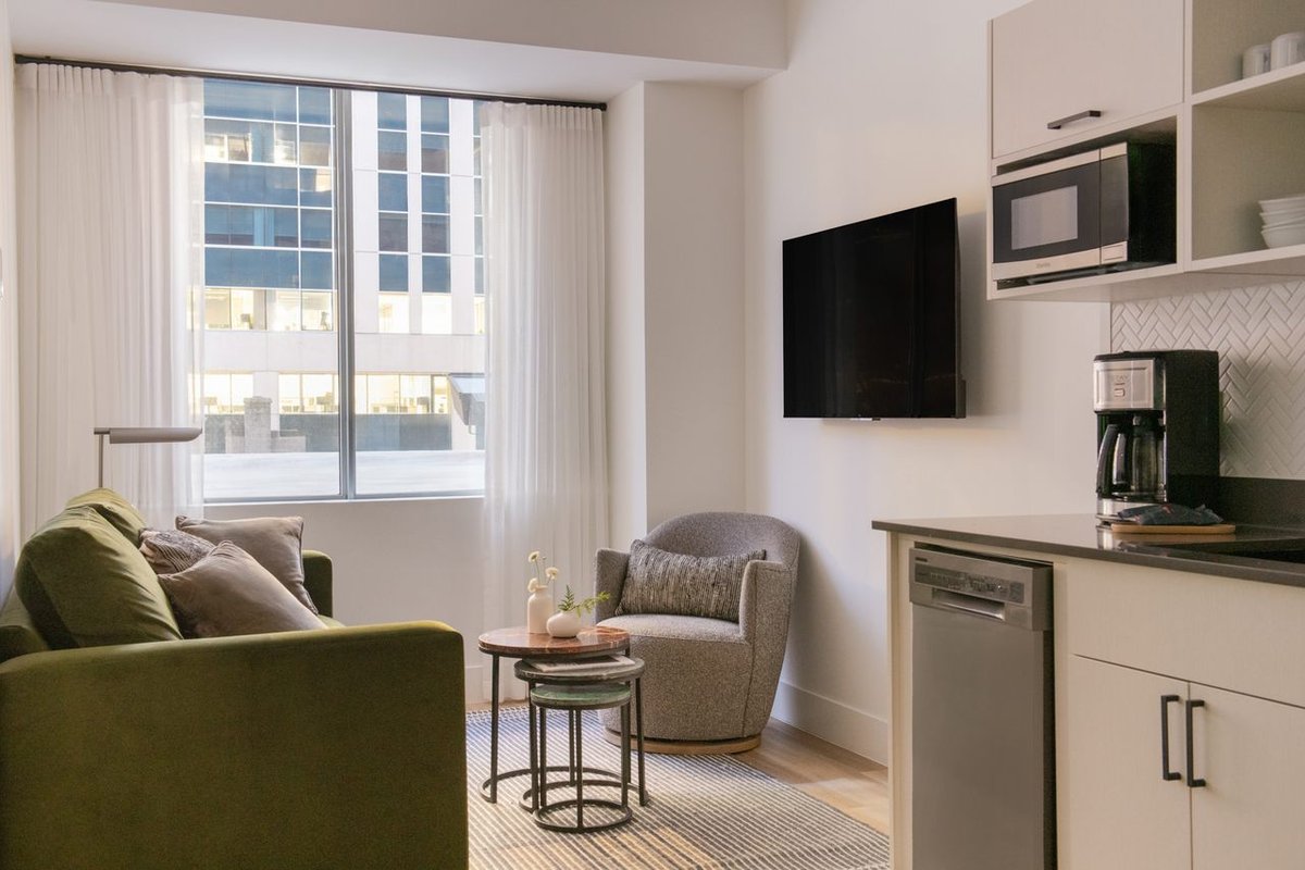 Sonder Rideau | Spacious Two-Bedroom Apartment