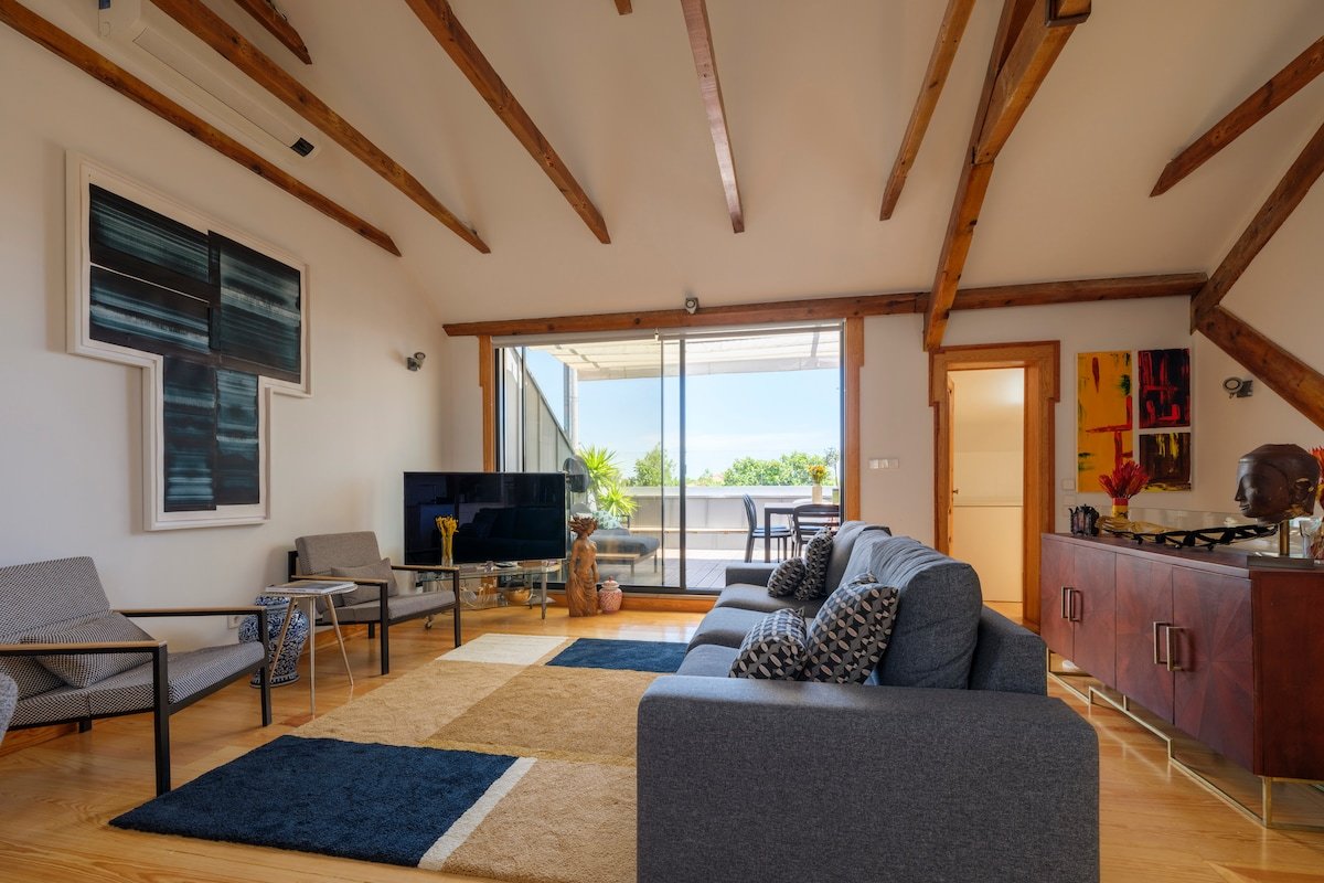 Terrace Apart With View/AC /4 Bedroom+4 Baths gallery image 2