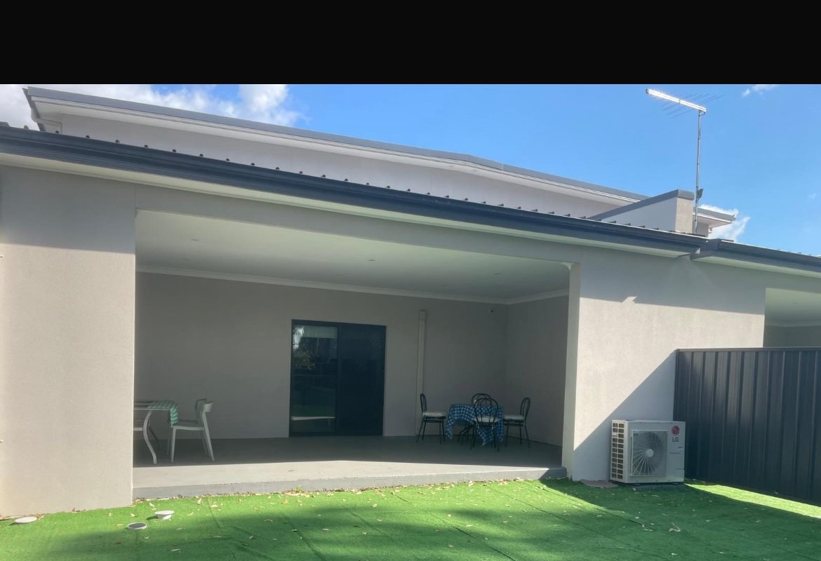 Quiet Spacious Family House Mount Druitt gallery image 5