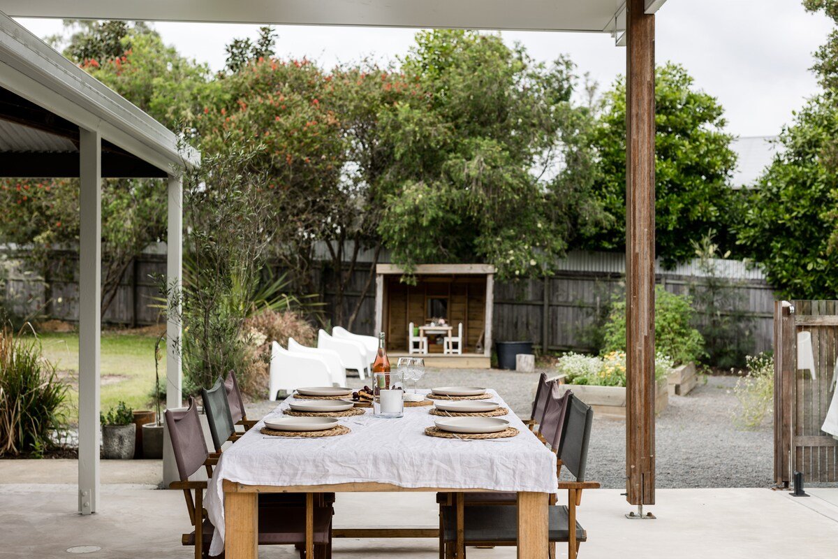 The Lake House gallery image 3