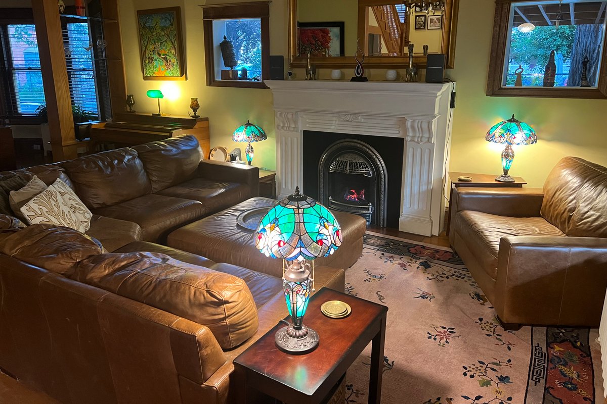 4 story home in the heart of Denver 1m to downtown