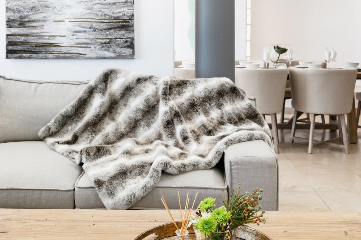 Hillside Minimalist Architecture Villa with Pool gallery image 4