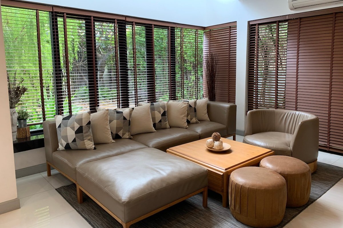 Joyful Modern Home. Street Foods & MRT Nearby. gallery image 4