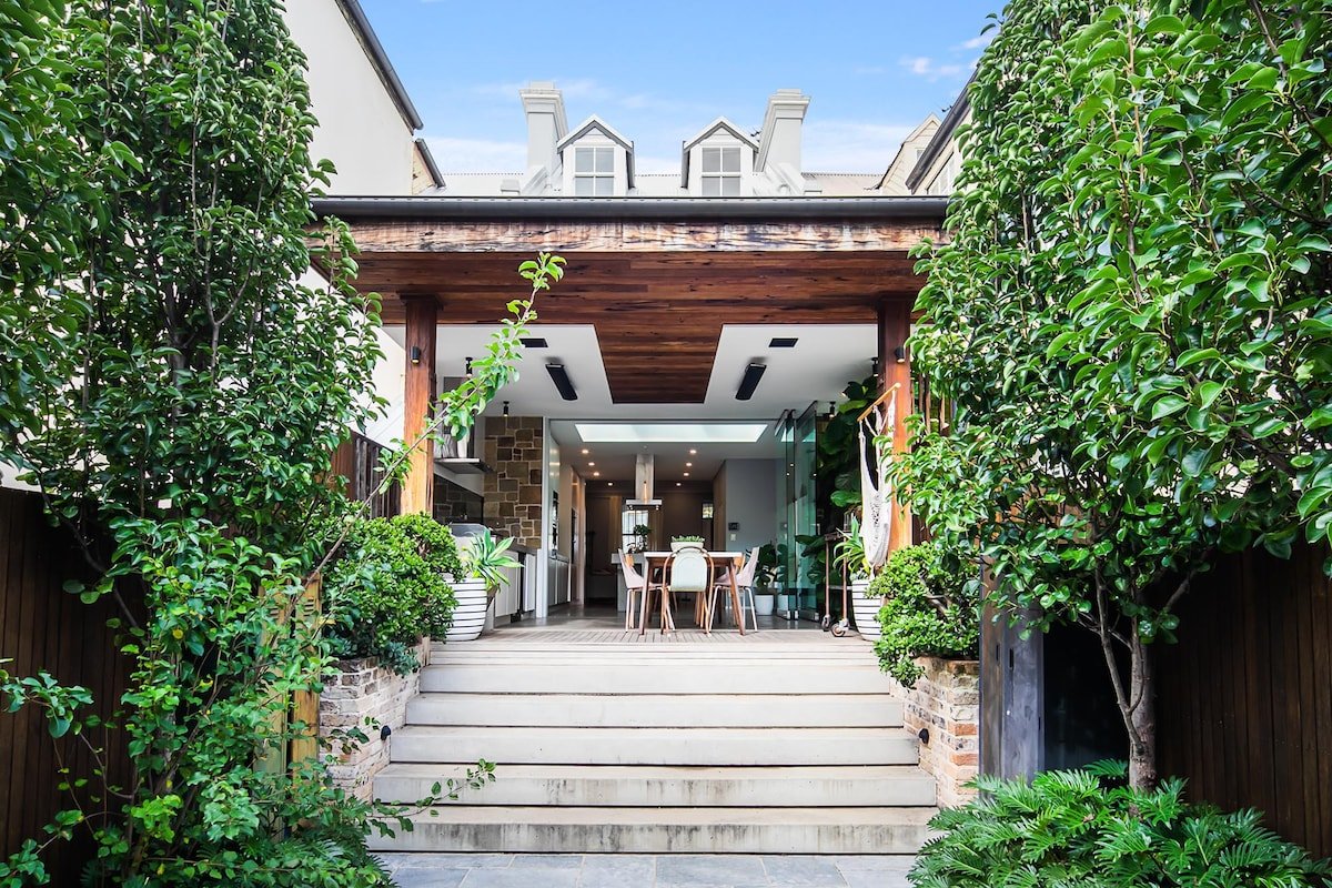 Collected/Places Woolloomooloo – The heart of Syd gallery image 3